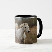 カマルグの馬が走る マグカップ (正面右)