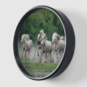 カマルグランニングウマの水 壁時計 (傾斜)