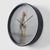 カマルグランニングホースの水 壁時計 (傾斜)