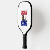 カマル副社長のためのウォルツ大統領のためのハリス ピックルボールラケット (左)