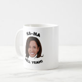 カマ・ヘルYEH KAMALA HARRIS 2020 コーヒーマグカップ (正面左)