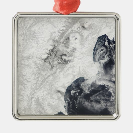 カムチャッカ半島中部の火山 メタルオーナメント (正面)