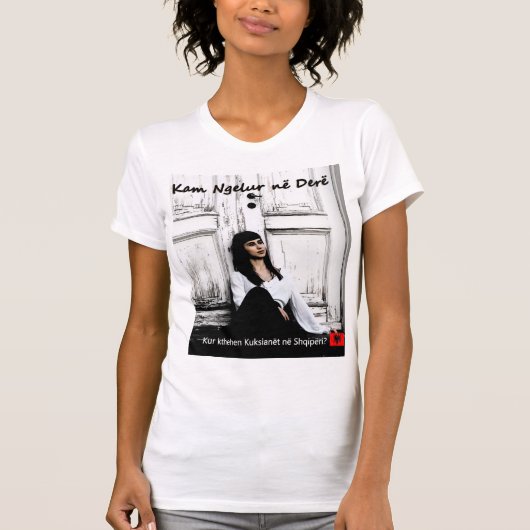 カムヌジェルヌデレTシャツアルバニアおもしろいア Tシャツ (正面)