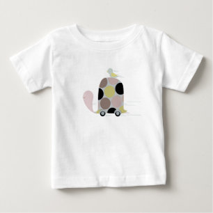 カメの石のジェットコースターに乗ったテディベアのツイーター ベビーTシャツ
