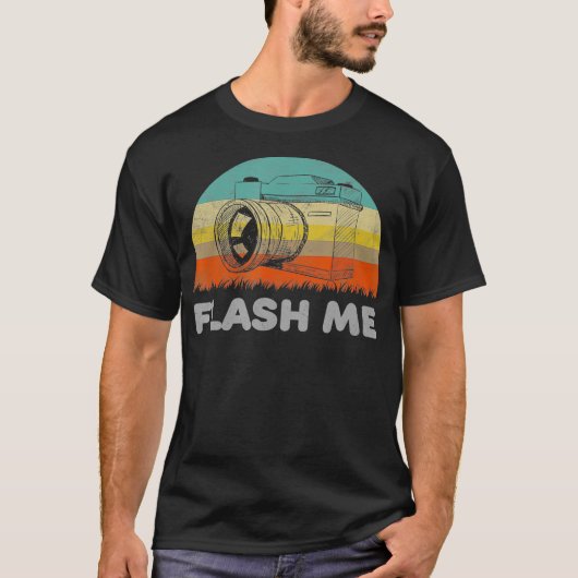 カメラおもしろいでPunをフラッシュする Tシャツ (正面)