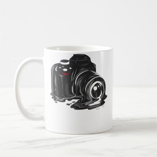 カメラが溶ける写真家 写真 コーヒーマグカップ (左)