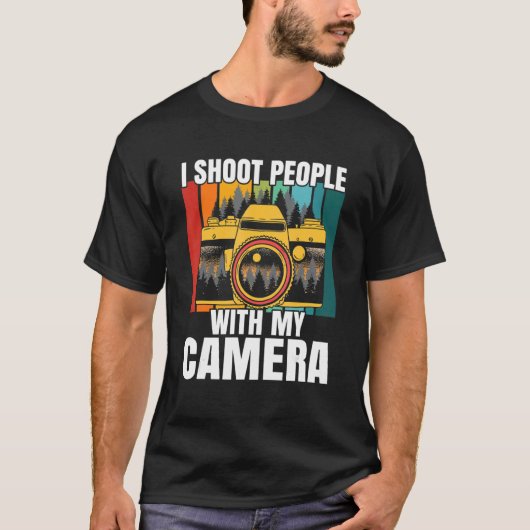 カメラで撮影した人を撮影 Tシャツ (正面)