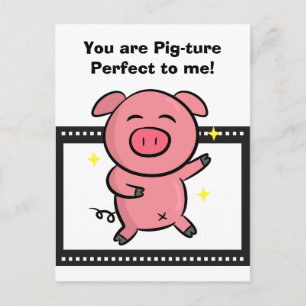 カメラに向かってポーズをとるピンクのブタの絵にぴったりの写真 ポストカード