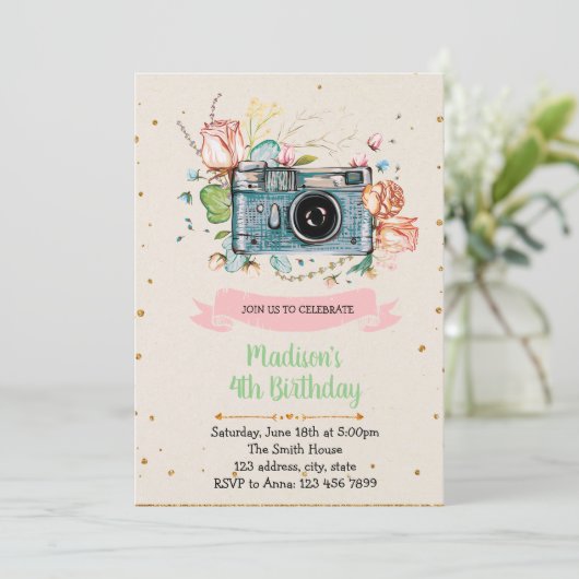カメラの女の子の誕生日のパーティの招待状 招待状 (スタンド正面)