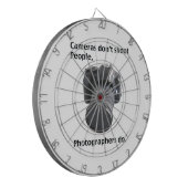 カメラは人を撃たない ダーツボード (正面左)
