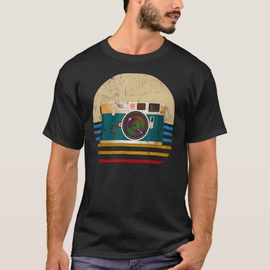 カメラは写真を撮らない写真家は写真を撮る Tシャツ (正面)