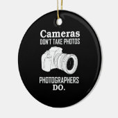 カメラは写真を撮らない写真撮影者 セラミックオーナメント (左)