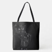 カメラを持つ面白い黒猫 トートバッグ (正面)