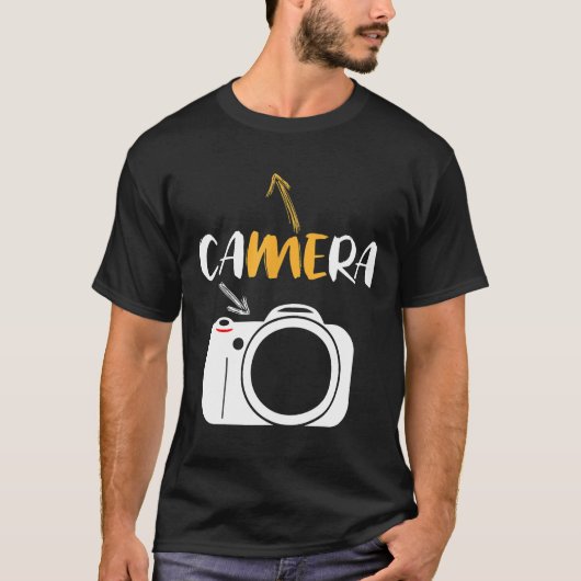 カメラカメラカメラマンの自己認識 Tシャツ (正面)