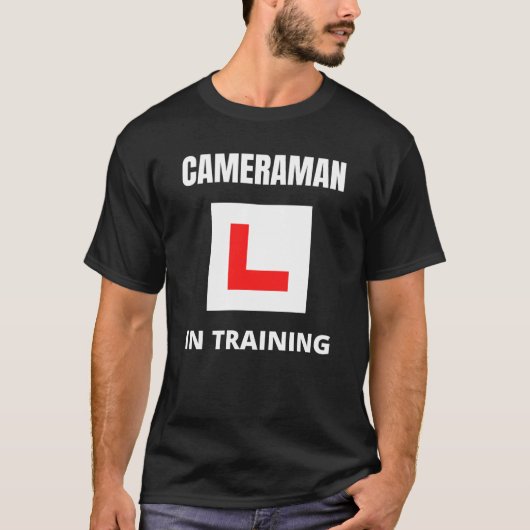 カメラマン見習い Tシャツ (正面)