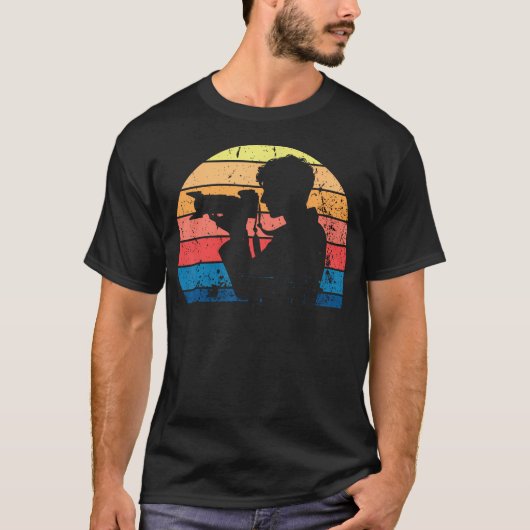 カメラマン 日没 写真撮影 カメラ ギュウ フォト Tシャツ (正面)