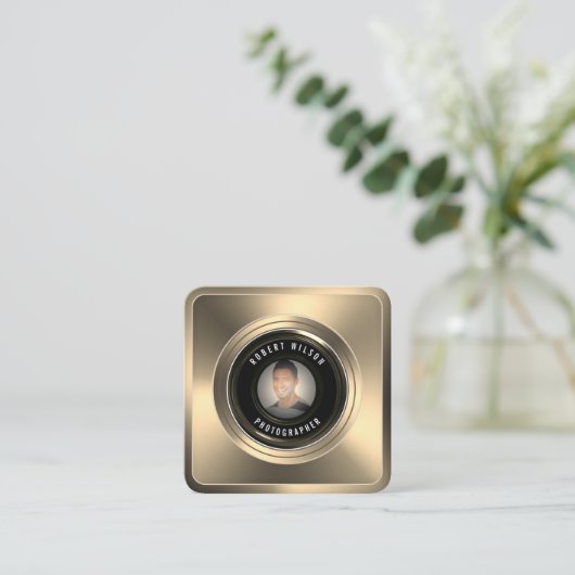 カメラレンズポートレート画像 スクエア名刺 (スタンド正面)