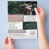 カメラレンズ、写真、フォトグラファー採用フライヤー チラシ (手)