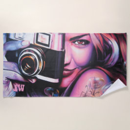 カメラ付きモノグラムグラフィッティ女性 ビーチタオル