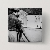 カメラ技術者 缶バッジ (正面)