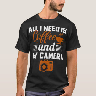 カメラ コーヒー 写真撮影 ギフト 写真家へのプレゼント Tシャツ