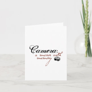 カメラ：鏡とメモリ カード