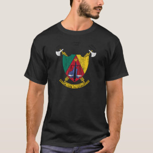 カメルーンの紋章付き外衣 Tシャツ