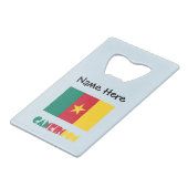 カメルーン国旗パーソナライズされた黒 クレジットカード栓抜き (裏面アングル)