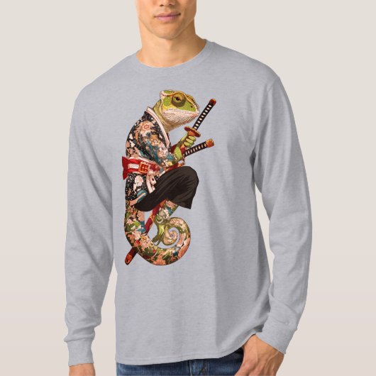 カメレオンサムライ - 刀を持つ刺青の戦士 Tシャツ (正面)