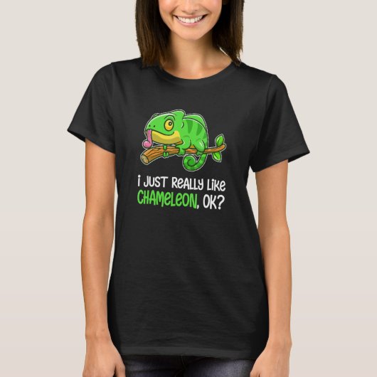 カメレオン大好きな人へ 面白い カメレオン 動物 Tシャツ (正面)
