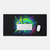 カメレ白熱［赤熱］光を放つオン、目を引くネオン動物 デスクマット (キーボード&マウス)