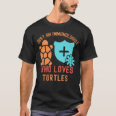 カメ好きなだけの免疫学者です Tシャツ (正面)