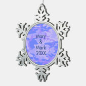 カモフラージパステルブルー抽象芸術パターン スノーフレークピューターオーナメント (右)