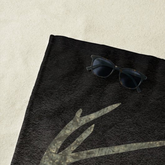 カモフラージュのリーガルバックトロフィーディアシルエット ビーチタオル (インサイチュ)