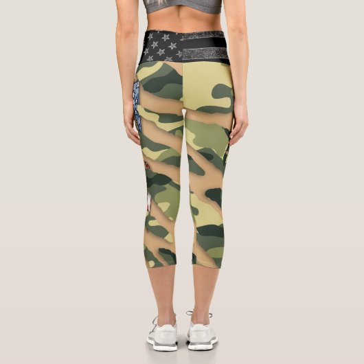 カモフラージュの緑とアメリカ国旗を破った。 カプリレギンス (裏面)