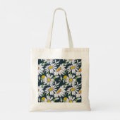 カモミールの花:ダークブルーの水色。 トートバッグ (裏面)