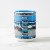 カモメのビーチ岩 ツートーンマグカップ (中央)