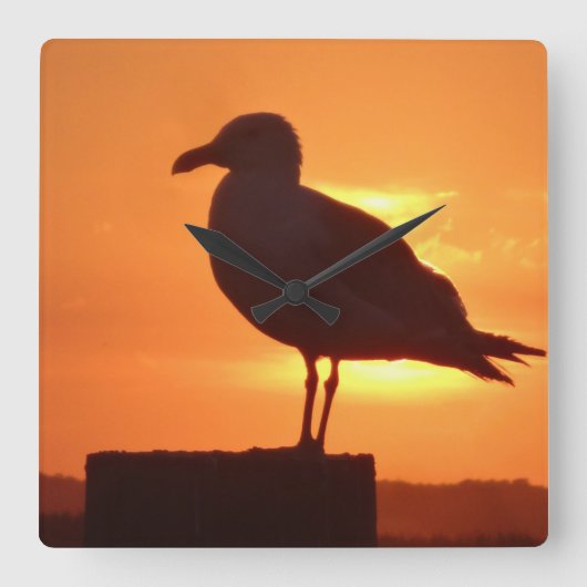 カモメの夕日 スクエア壁時計 (正面)