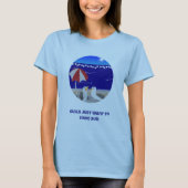 カモメはただ太陽を楽しみたいだけ Funny Seagull Tシャツ (正面)