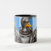 カモ同士の戦い ツートーンマグカップ (中央)