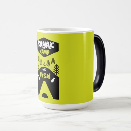 カヤックの魚とキャンプ魚釣り旅行の贈り物 モーフィングマグカップ (正面右)