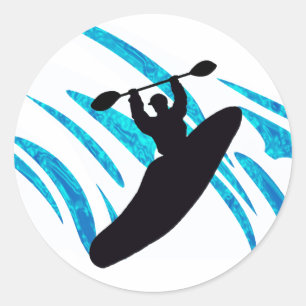 カヤックを漕いでいるカヤックのKayaker ラウンドシール