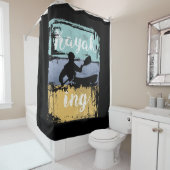 カヤックティー – ヴィンテージレトロカヤック シャワーカーテン (インサイチュ)