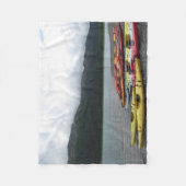 カヤック及び湖 フリースブランケット (正面)