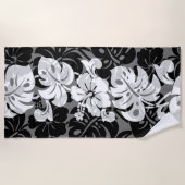 カラカウア縁どハワイアンハイビスカス – ブラック ビーチタオル (正面)