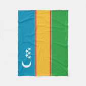 カラカルパクスタンの旗 フリースブランケット (正面)
