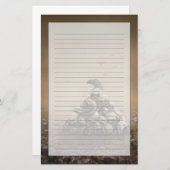 カラスが積み上げた彫刻の上に座る 便箋 (正面/裏面)