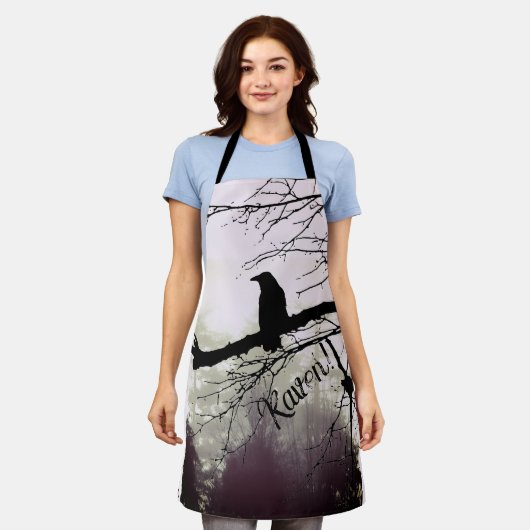 カラスで霧の中の木 エプロン (着用した状態)
