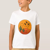 カラスのいる砂漠の夕焼け - 太字のグラフィックワイルド Tシャツ (正面)