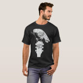 カラスの薬は必需品 Tシャツ (正面フル)